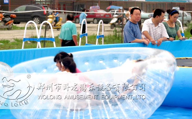 水珍珠清新靚麗外觀的水上漂浮物戲水池漂浮物