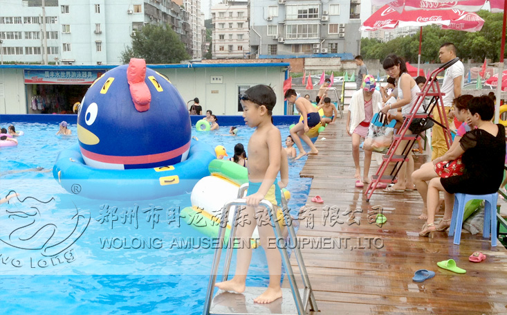 水上陀螺可愛有趣的造型趣味水上漂浮物