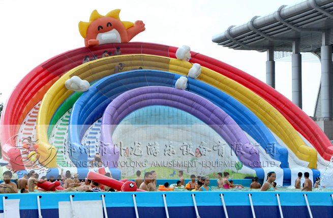 彩虹音樂滑梯2016年夏季水樂園新款趣味充氣水滑梯