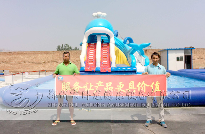小鯨魚嬉水滑梯 充氣水池滑梯組合而成的夏季兒童嬉水樂園